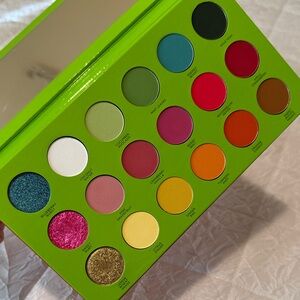 Coloured Raine Juicy Boost Palette